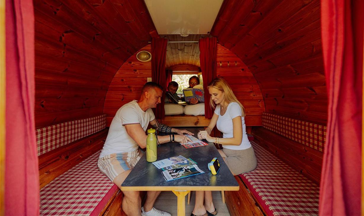 Azur Camping Schwaebische Alb Sonnenbuhl Bagian luar foto